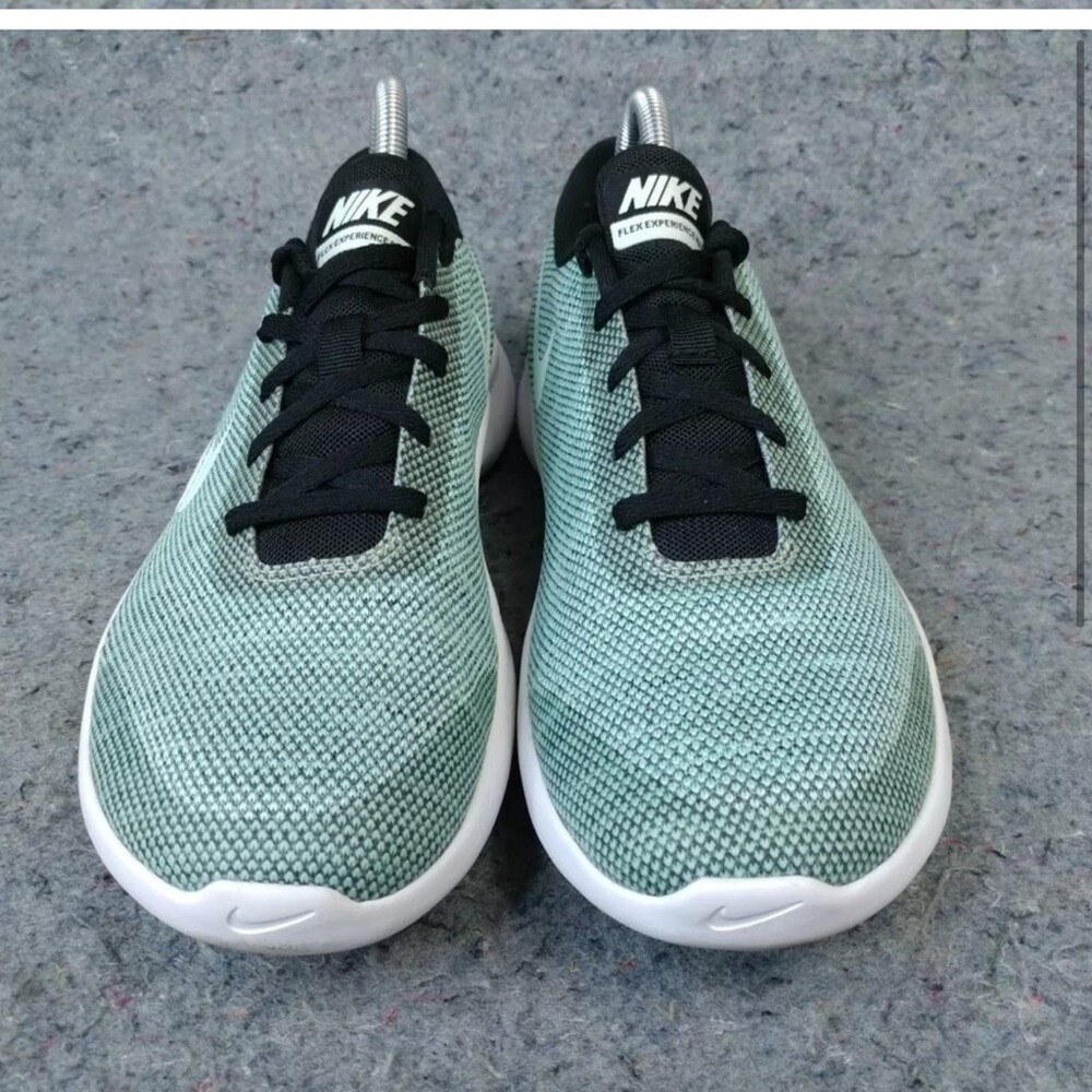 Nilke Women’s Sneakers…Flex Experience RN 7 - Picture 2 of 5